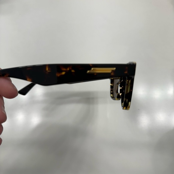 Bottega Veneta Square/Rectangle Havana Brown Sunglasses - Picture 3 of 4